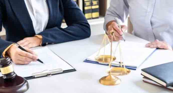 What Does a Real Estate Attorney Do?